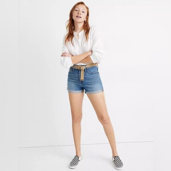 Madewell Nwot classic denim cut off cuffed shorts size 24 medium wash - Picture 1 of 11